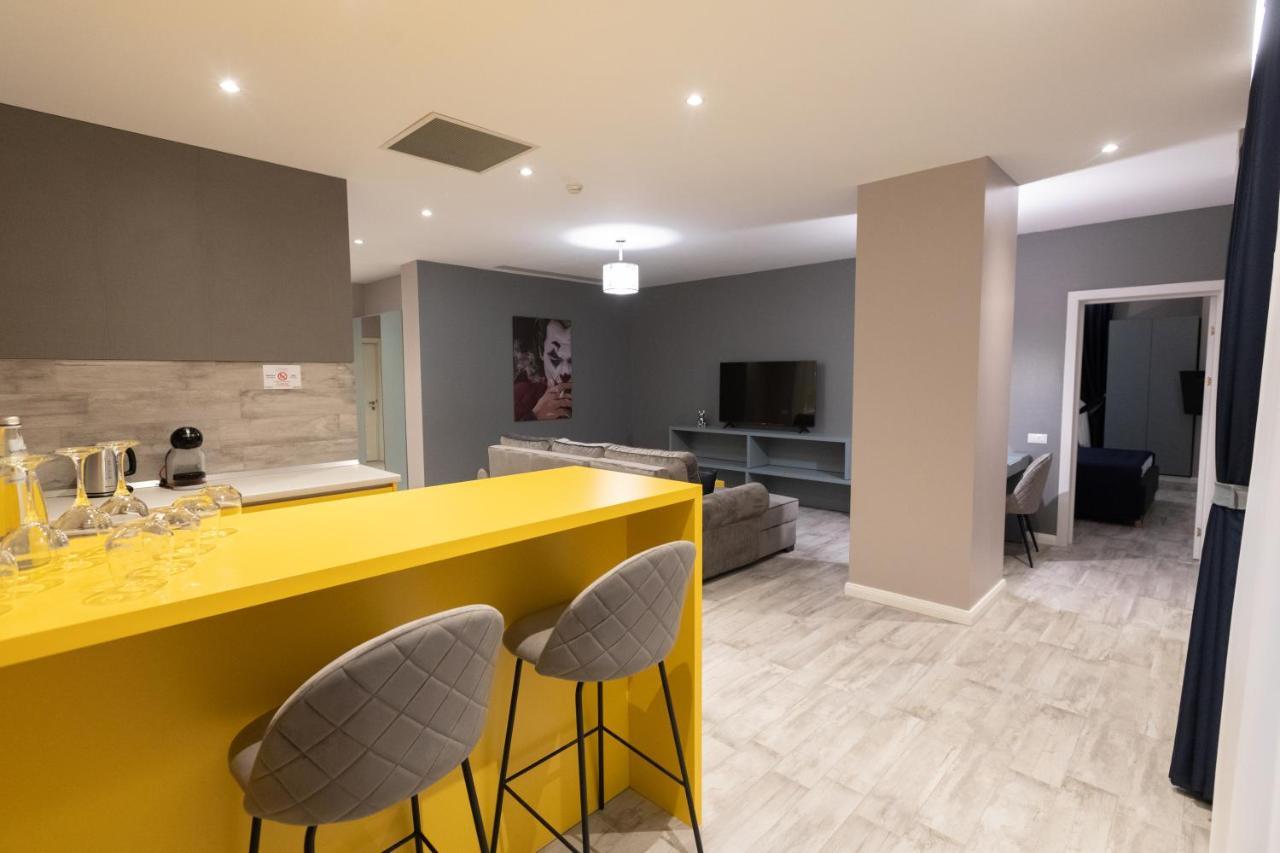 ياش Omnia Apartments المظهر الخارجي الصورة
