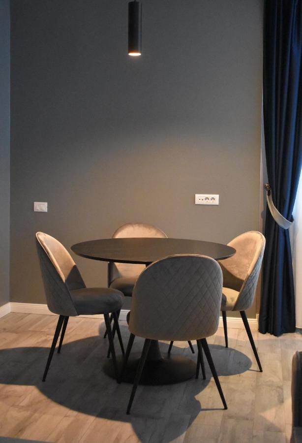 ياش Omnia Apartments المظهر الخارجي الصورة